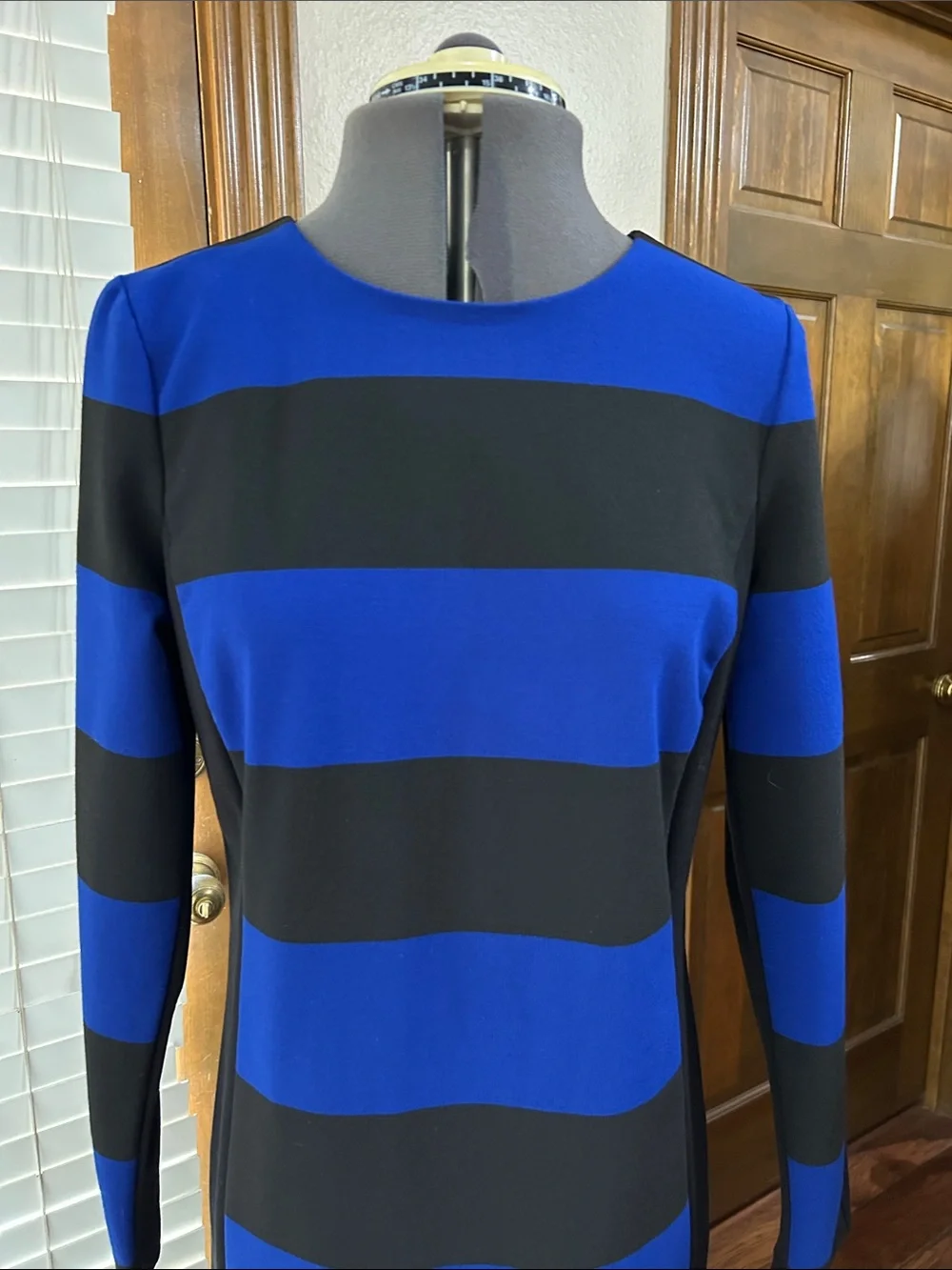 Michael Kors Blue and Black Striped Long Sleeve Sheath Dress Sz 6 preowned